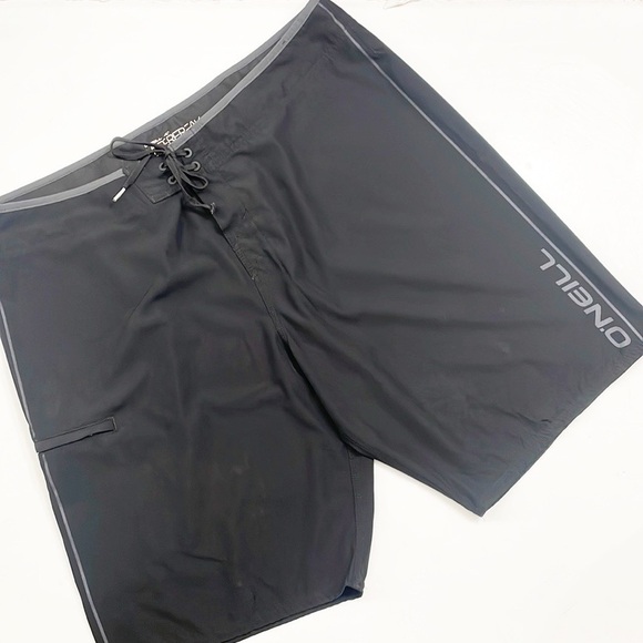 O'Neill Hyperfreak black hybrid shorts - Picture 1 of 4
